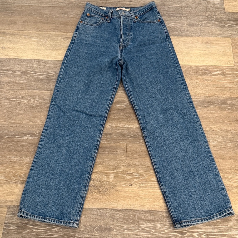 Levi Ribcage Straight Size 25 Button fly